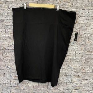 Torrid Black Stretch Pencil skirt 4